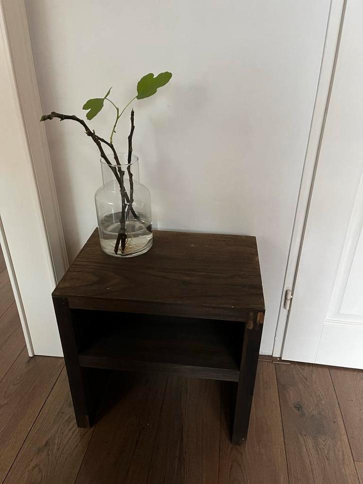 Houten Bijzettafel/Nachtkastje met Opbergruimte, Huis en Inrichting, Tafels | Bijzettafels, Gebruikt, Vierkant, 45 tot 60 cm, Minder dan 55 cm