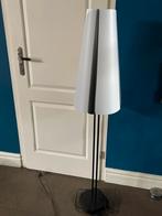 Moderne staande lamp zwart wit, Huis en Inrichting, Lampen | Vloerlampen, Ophalen