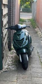 Piaggio zip 80cc 2 takt (uniek), Fietsen en Brommers, Scooters | Piaggio, Tweetakt, Gebruikt, Maximaal 45 km/u, Zip