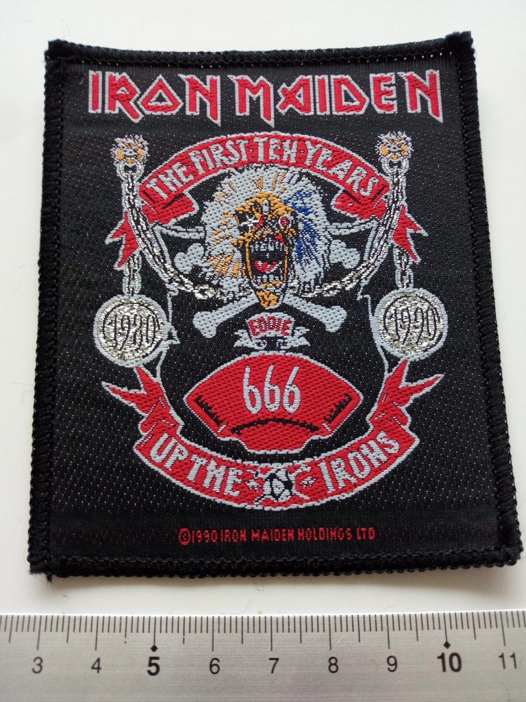 Iron Maiden vrij zeldzame vintage 1990 patch 136 ten years, Verzenden, Nieuw, Kleding