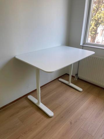 Mooi Ikea buro - Bekant - 120 x 80 cm