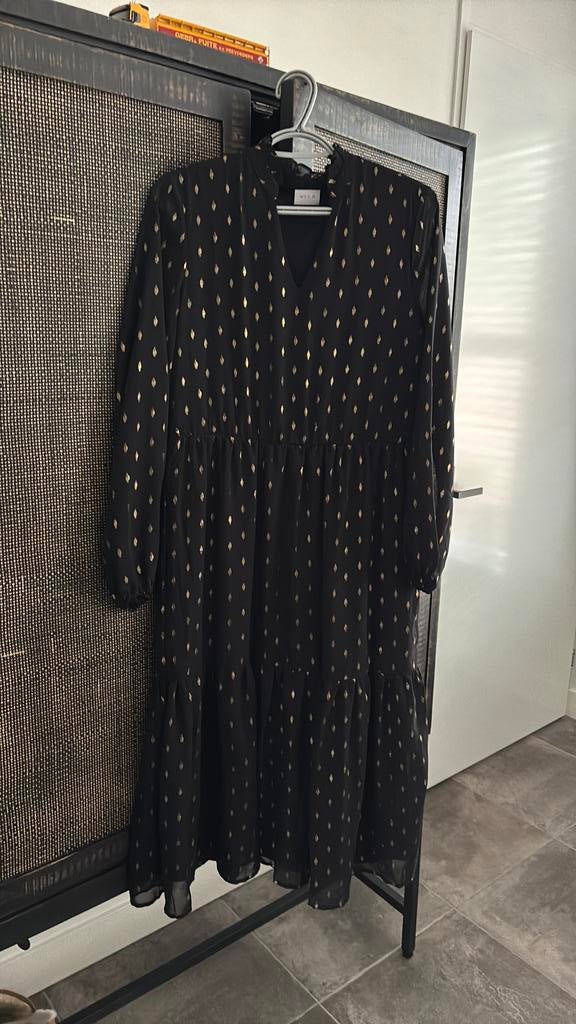 Jurk dames 42 Vila👗, Zwart, Maat 42/44 (L), Ophalen of Verzenden, Zo goed als nieuw