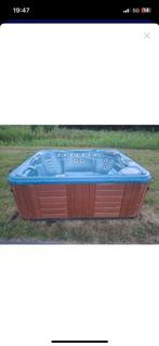 Gratis Jacuzzi Hotspring (Zonder Motor), Tuin en Terras, Bubbelbaden en Hottubs, Ophalen, Gebruikt, Vast, Inbouw
