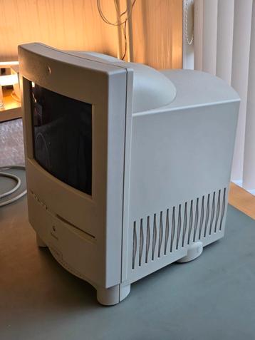 Apple Color Classic met mystic upgrade  beschikbaar voor biedingen