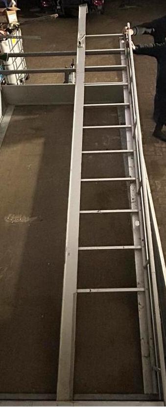 Uitklapbare vluchtladder 420 cm Jomy, Doe-het-zelf en Verbouw, Ladders en Trappen, Zo goed als nieuw, Ophalen