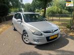 Hyundai I30 CW 1.6i Dynamic Business. BLUE DRIVE | NL AUTO |, Stof, Gebruikt, 1591 cc, 4 cilinders