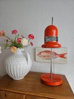 Vintage space age oranje chroom tafellamp, Gebruikt, 50 tot 75 cm, Tweedehands vintage, Tweedehands vintage