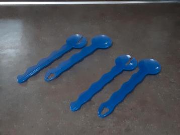Tupperware sla bestek / salade couvert blauw beschikbaar voor biedingen