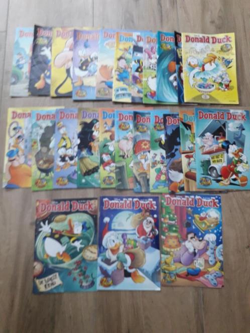 Donald Duck strips - 28 exemplaren uit 2022, Boeken, Strips | Comics, Gelezen, Meerdere comics, Europa, Ophalen