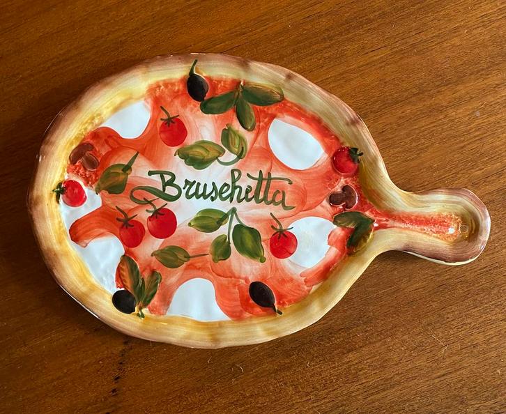 Vintage keramiek schaal barbotine Italiaans Bruschetta, Antiek en Kunst, Antiek | Servies los, Ophalen of Verzenden