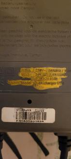 E-Bike Oplader 24V - 3 Pins, Fietsen en Brommers, Fietsaccessoires | Fietsaccu's, Ophalen of Verzenden, Gebruikt