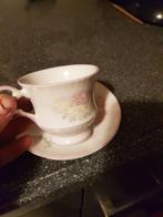 Porseleinen kop en schotel springfield bone china, Ophalen of Verzenden, Gebruikt, Porselein, Kop en/of schotel