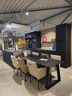 Showroom keuken zwart met eiland, Huis en Inrichting, Keuken | Complete keukens, Ophalen, Zwart, Overige typen, Nieuw