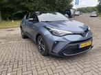 Toyota C-HR 1.8 Hybrid | Bi-tone uitvoering | Achteruitrij c, 4 cilinders, Blauw, Leder en Stof, 122 pk
