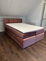 Roze Velvet Boxspring B140xL210 /Ruimtebesparend, Overige kleuren, 210 cm, Zo goed als nieuw, Twijfelaar