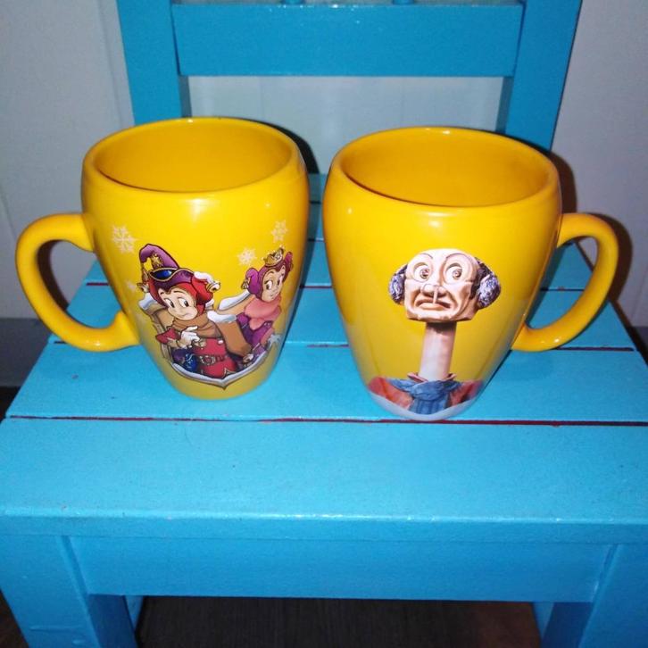Chocomel mokken met langnek en pardoes, Huis en Inrichting, Keuken | Servies, Gebruikt, Glas of Glazen, Overige stijlen, Aardewerk