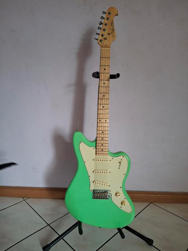 J&D jm10 jazzmaster, Muziek en Instrumenten, Snaarinstrumenten | Gitaren | Elektrisch, Zo goed als nieuw, Solid body, Overige merken