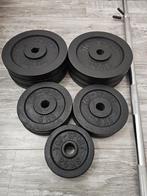Halterschijven set met halterstang Totaal 95kg, Sport en Fitness, Fitnessmaterialen, Ophalen, Zo goed als nieuw, Benen, Halterset