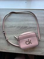Licht roze Calvin Klein tasje, Sieraden, Tassen en Uiterlijk, Tassen | Damestassen, Ophalen of Verzenden, Gebruikt, Roze, Schoudertasje