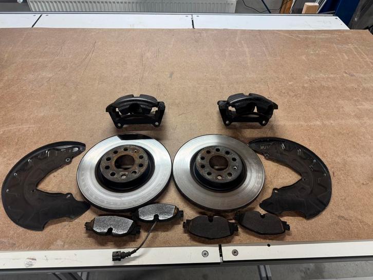 Set remklauwen 312 mm schijven golf GTI Seat Leon FR Audi A3, Auto-onderdelen, Remmen en Aandrijving, Gebruikt, Ophalen of Verzenden