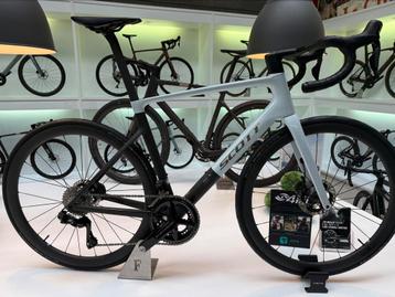 Scott Addict RC PRO maat M en XL beschikbaar voor biedingen