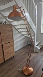 Industri

ële staande lamp - roze roest, Huis en Inrichting, Lampen | Vloerlampen, Ophalen, Gebruikt, Metaal, 150 tot 200 cm
