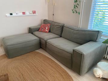 De hocker links op de foto