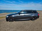BMW 3-Serie 3.0 I 330 Touring AUT 2006 Grijs, Auto's, Automaat, Achterwielaandrijving, Zwart, 258 pk