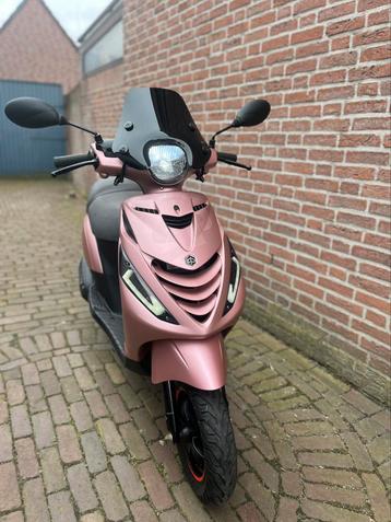 Piaggio zip beschikbaar voor biedingen