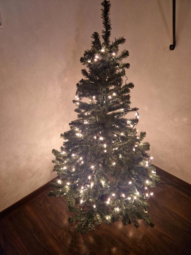 Black Box Kunst Kerstboom incl. 200 lampjes ZGAN., Diversen, Kerst, Zo goed als nieuw, Ophalen of Verzenden