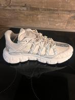 Te koop nieuwe Versace sneakers, Kleding | Heren, Schoenen, Ophalen, Wit, Nieuw, Sneakers of Gympen