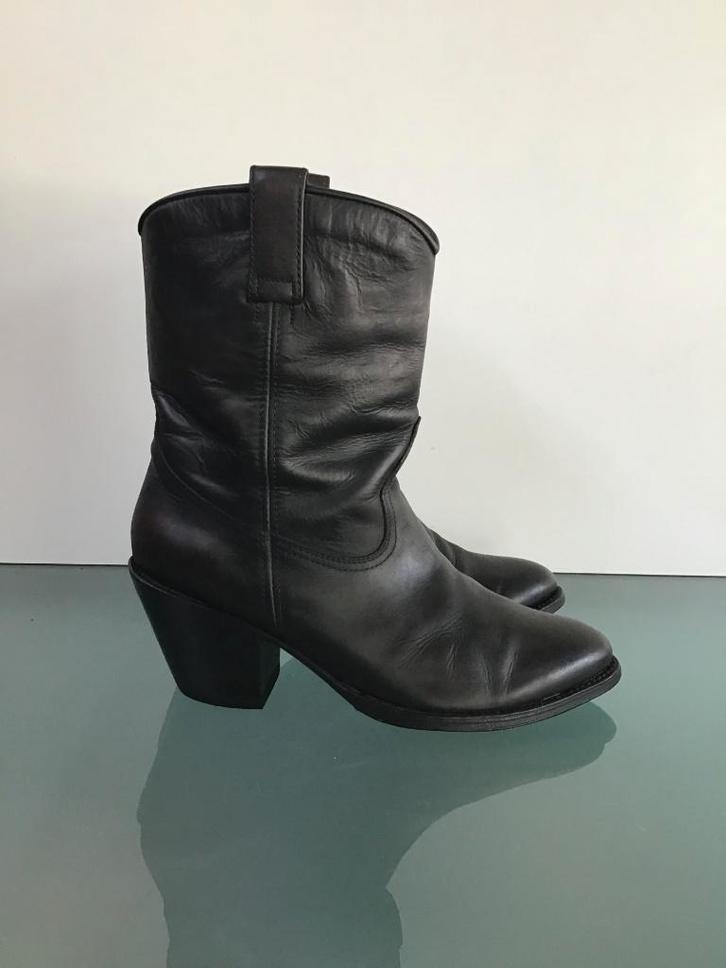 GRATIS VERZENDEN | SENDRA kekke bohemian bruine boots 39, Kleding | Dames, Schoenen, Zo goed als nieuw, Lage of Enkellaarzen, Bruin