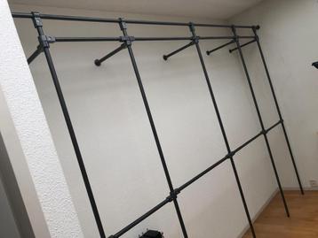 Open kast systeem / kledingrek voor inloopkast beschikbaar voor biedingen