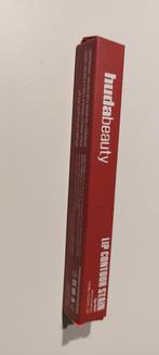 Lipstick hudabeauty lip contour stain. Kleur cinnamon €15, Ophalen of Verzenden