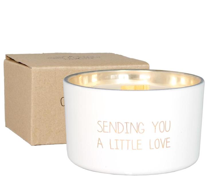 Biologische sojakaars met tekst "sending you a little love", Huis en Inrichting, Woonaccessoires | Kandelaars en Kaarsen, Nieuw