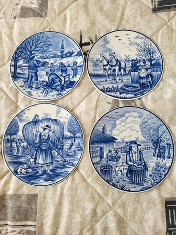 Te koop delfs blauwe borden beschikbaar voor biedingen