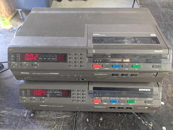 2x Video 2000 recorders: Phillips en Erres beschikbaar voor biedingen