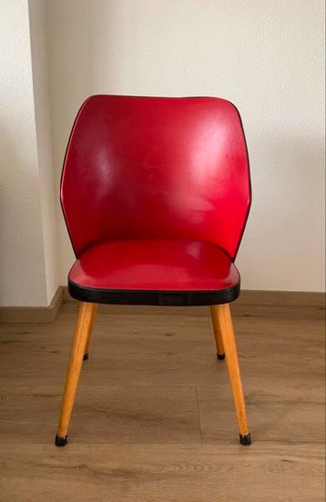 Retro stoeltje met sky leer beschikbaar voor biedingen