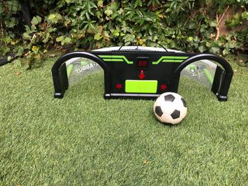 Kick-About interactieve voetbaltrainer beschikbaar voor biedingen