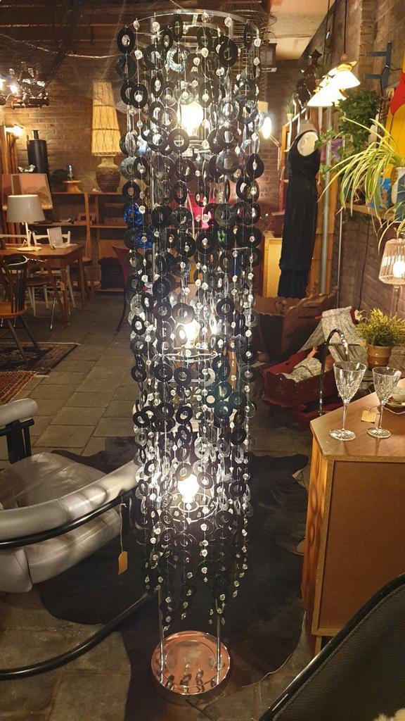 Zeldzame vintage design lamp bijzondere vloerlamp 180cm hoog, Huis en Inrichting, Lampen | Vloerlampen, Zo goed als nieuw, 150 tot 200 cm