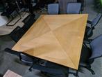 Grote vierkante vergadertafel / kantinetafel 180 x 180, Huis en Inrichting, Bureaus, Gebruikt, Kinnarps, Info@, Ophalen