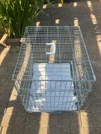 bench met 2 deuren 1 kussen 60cm lang,50cm breed,58cm hoog., Dieren en Toebehoren, Hondenbenches, Ophalen, Zo goed als nieuw