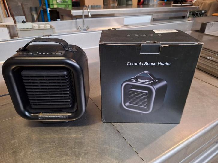 Ceramic space heater ( nieuw in doos), Auto-onderdelen, Airco en Verwarming, Nieuw, Ophalen of Verzenden