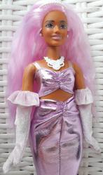 Barbie Deluxe Style getint / donkere barbie roze haren, Kinderen en Baby's, Speelgoed | Poppen, Ophalen of Verzenden, Nieuw, Barbie