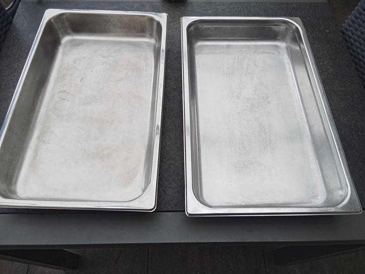2 RVS Gastronormbakken, Huis en Inrichting, Keuken | Keukenbenodigdheden, Ophalen of Verzenden