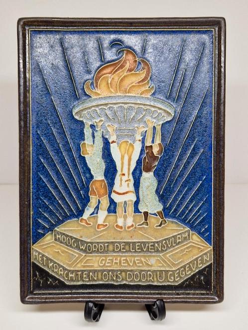 Cloisonné herdenkingstegel vlam De Porceleyne Fles Delft., Antiek en Kunst, Antiek | Keramiek en Aardewerk, Ophalen of Verzenden