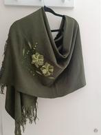 Groene sjaal met bloemen, Kleding | Dames, Hoeden en Petten, Hoed, Zo goed als nieuw, Pashmina, One size fits all
