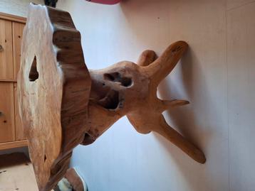 Krukje hout beschikbaar voor biedingen
