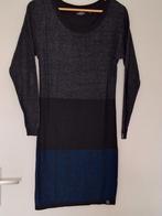 Prachtige jurk met iets glitter. Maat XS Nieuwstaat, Zwart, Ophalen of Verzenden, Zo goed als nieuw, Maat 34 (XS) of kleiner