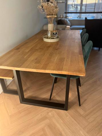 Eiken eettafel set met bankje en 3 stoelen beschikbaar voor biedingen